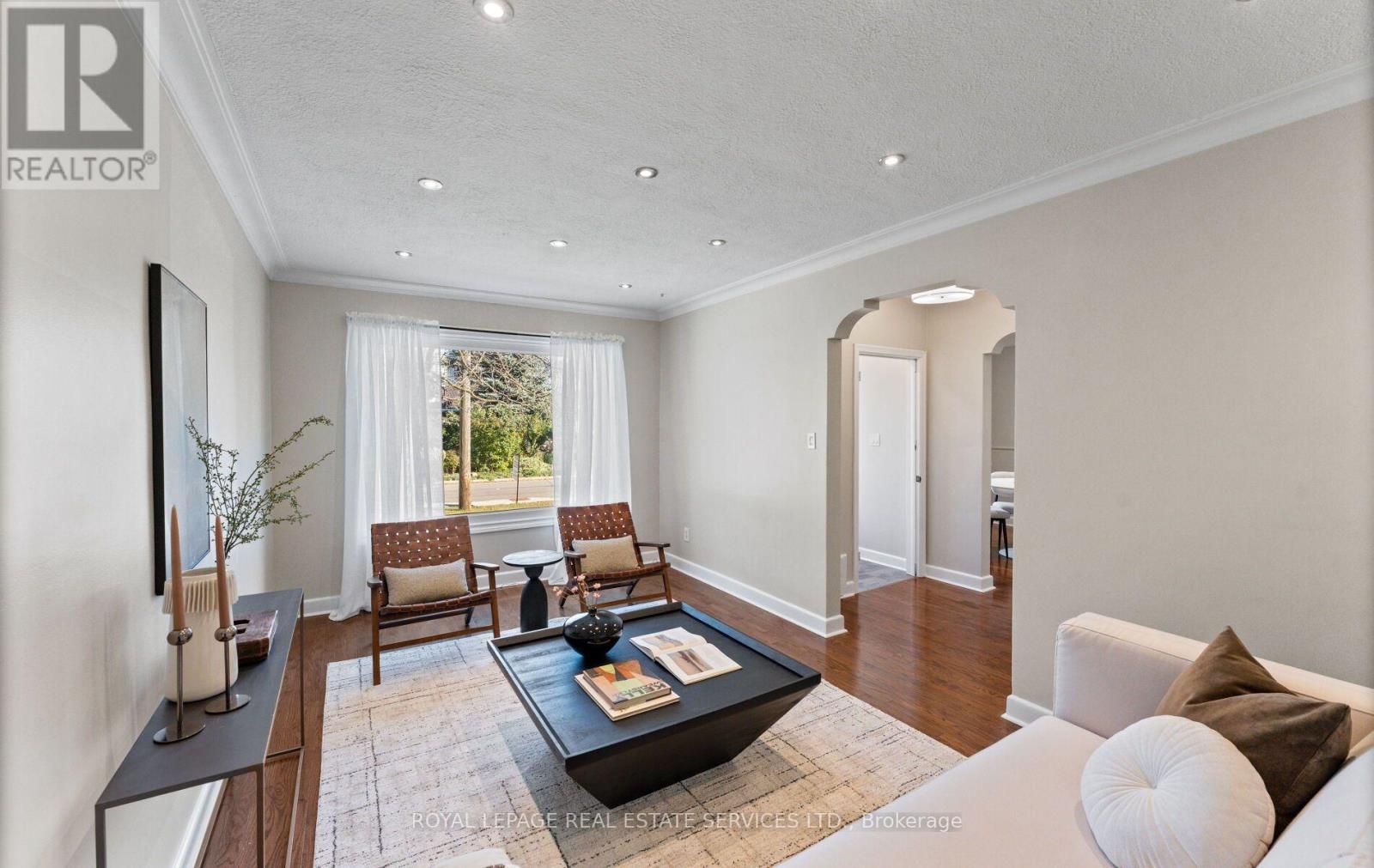 90 Silverhill Drive Property Photo 4