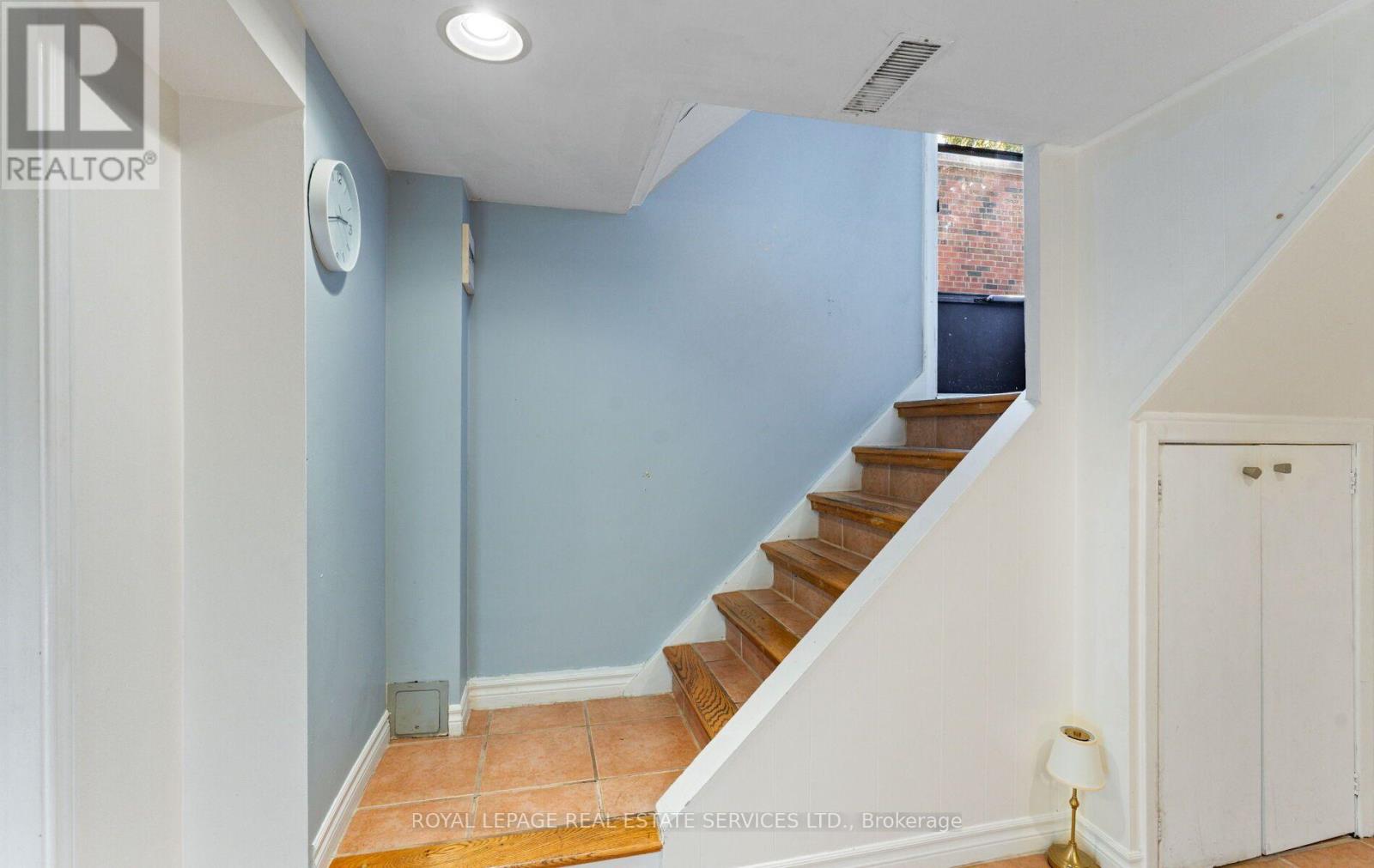 90 Silverhill Drive Property Photo 16