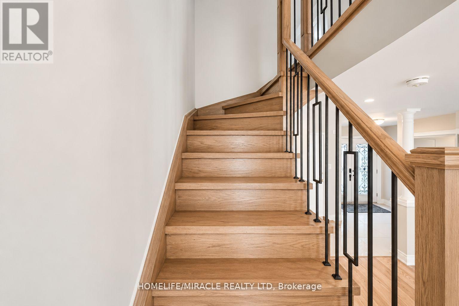7683 Doverwood Drive Property Photo 16