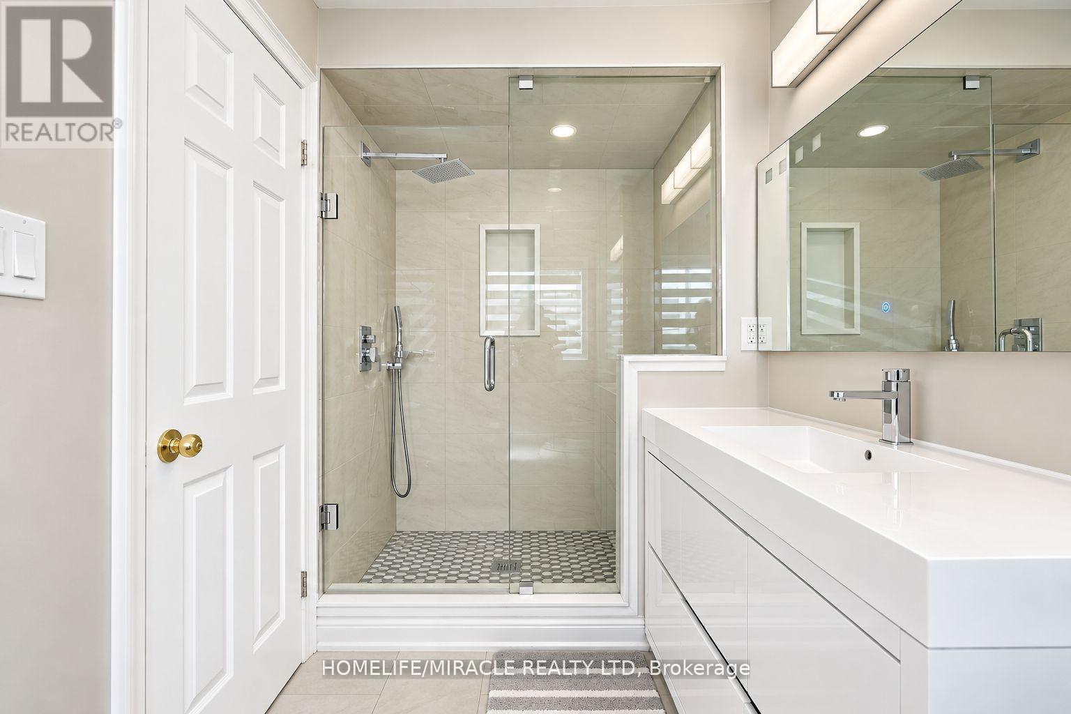 7683 Doverwood Drive Property Photo 34