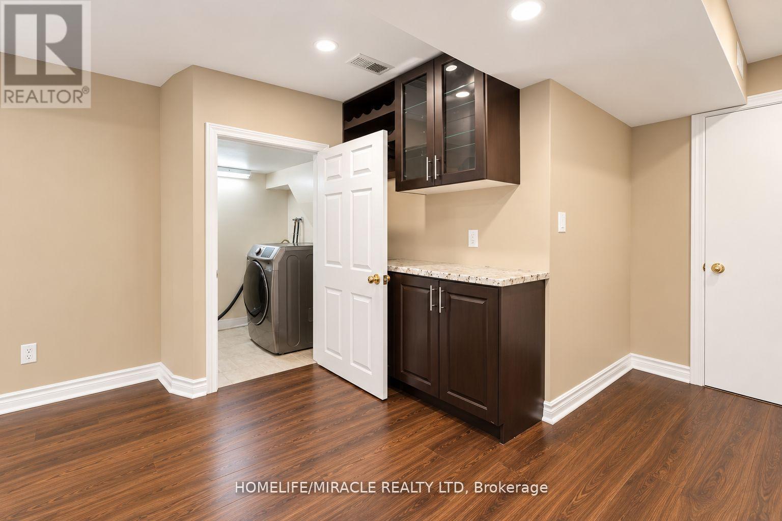 7683 Doverwood Drive Property Photo 42