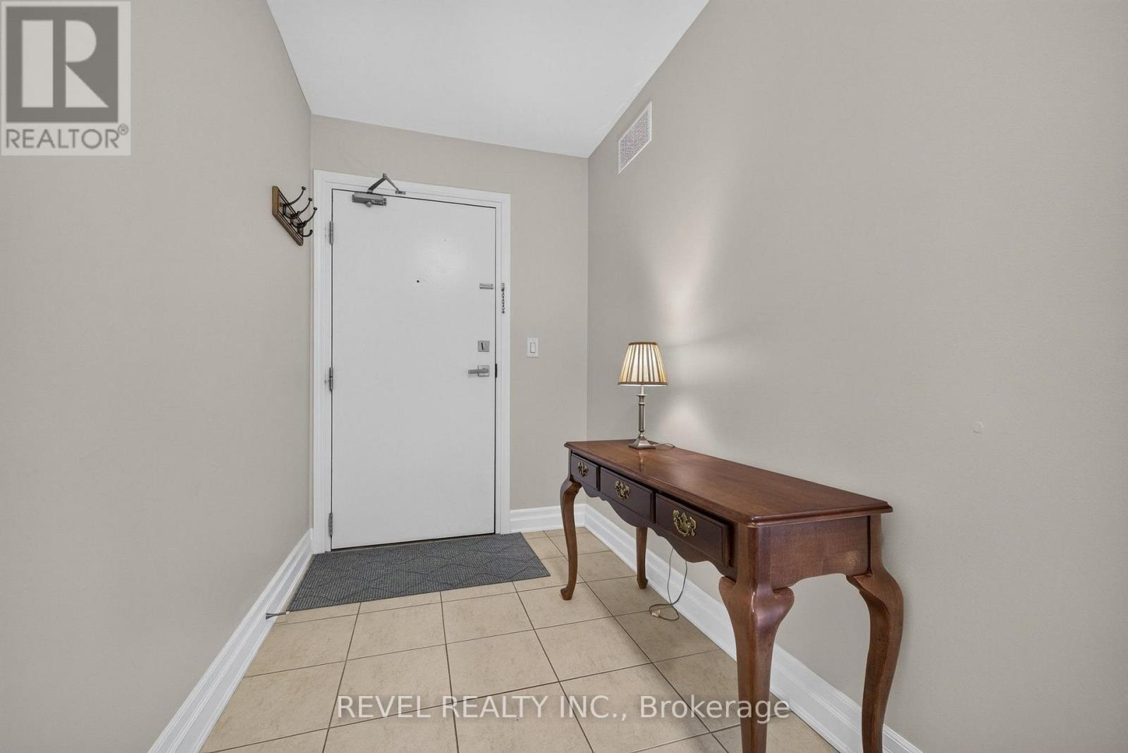 209 - 1045 Nadalin Heights Property Photo 4