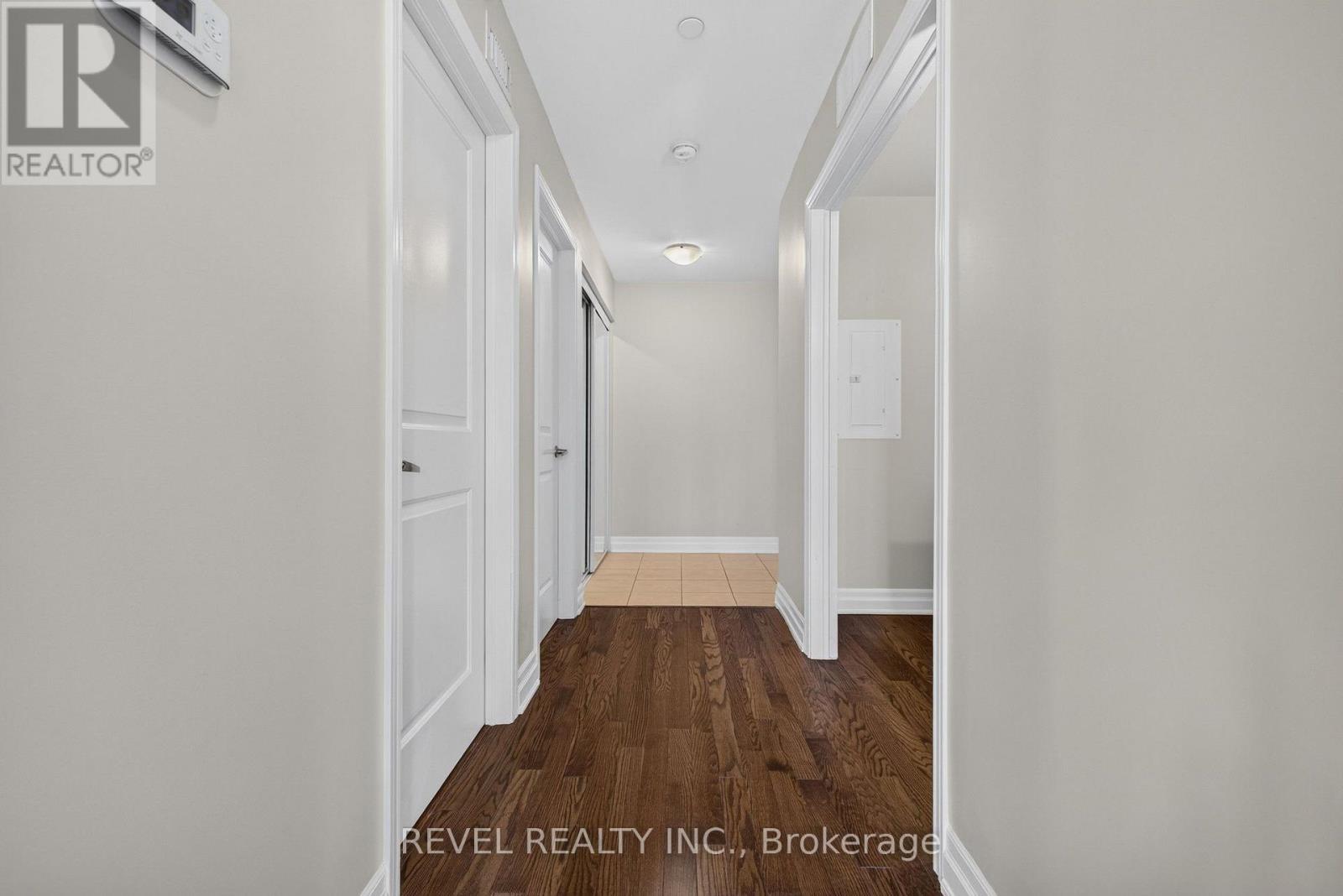 209 - 1045 Nadalin Heights Property Photo 5