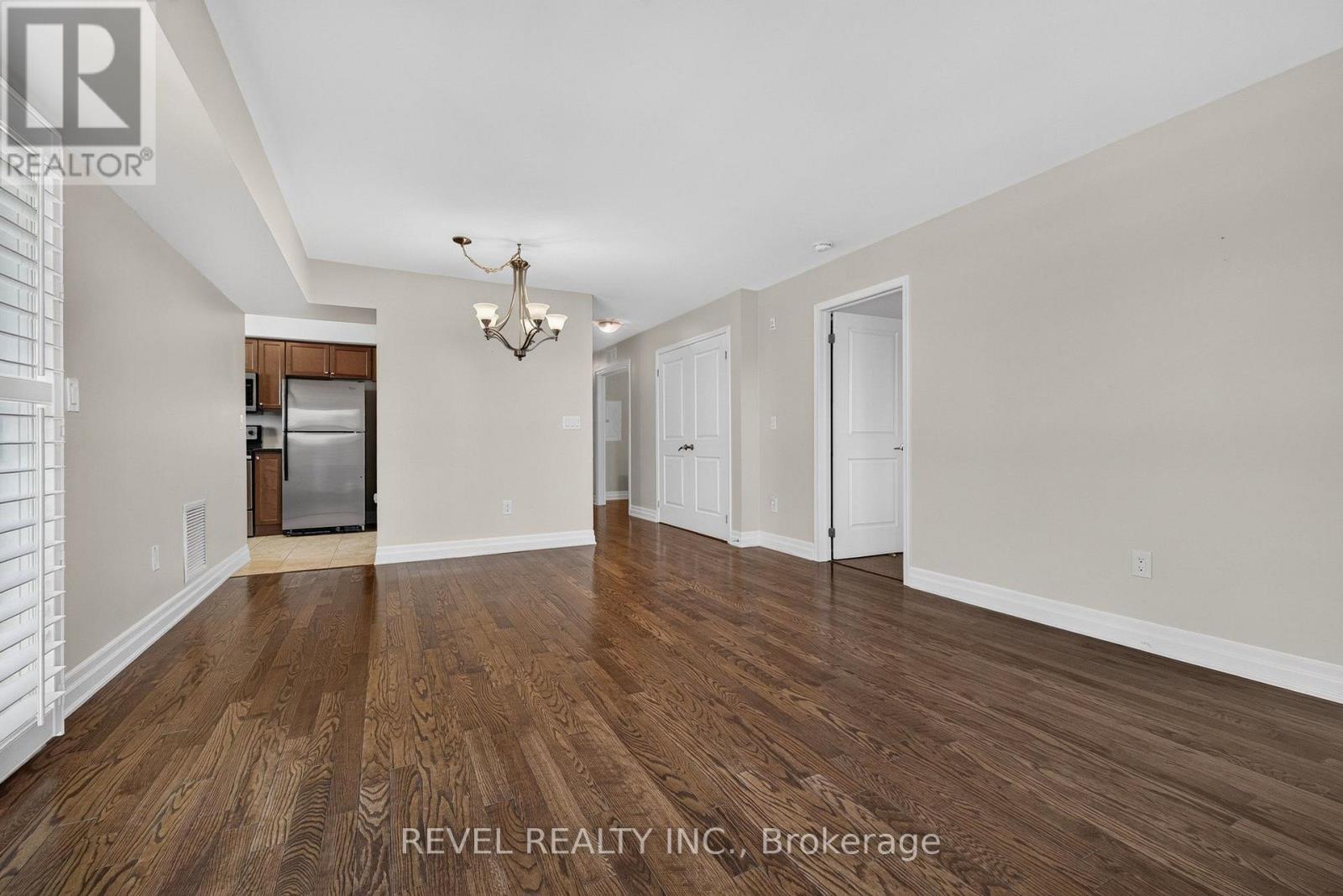 209 - 1045 Nadalin Heights Property Photo 10