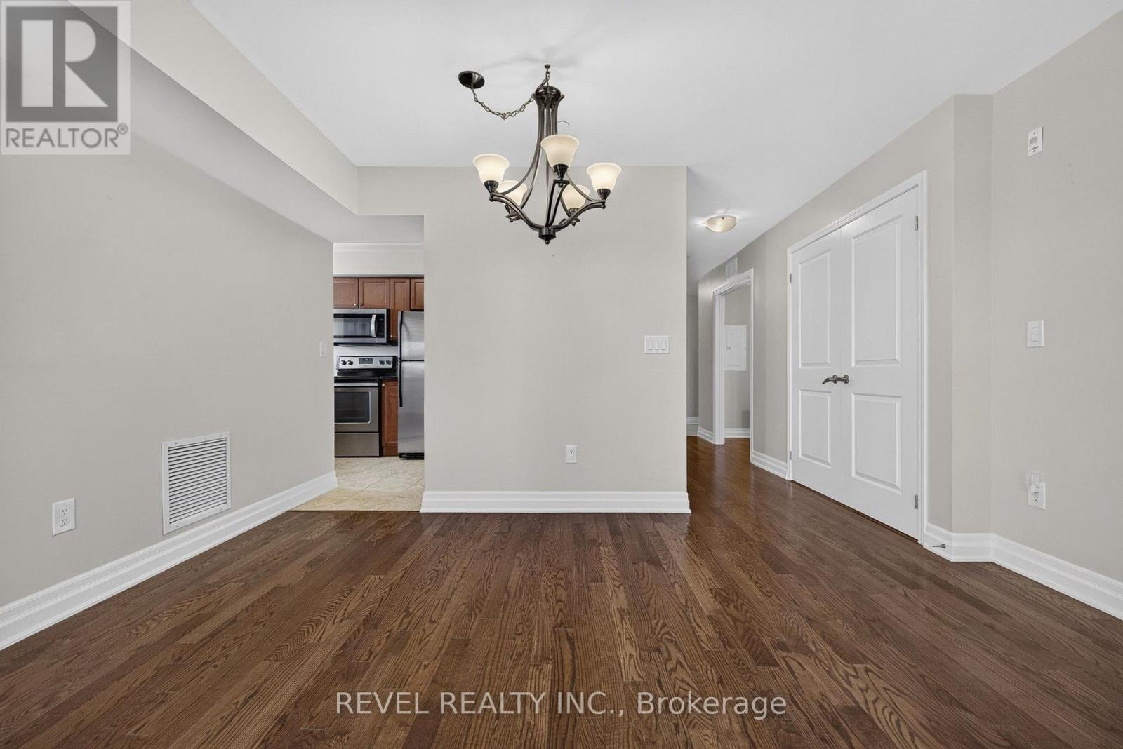 209 - 1045 Nadalin Heights Property Photo 11