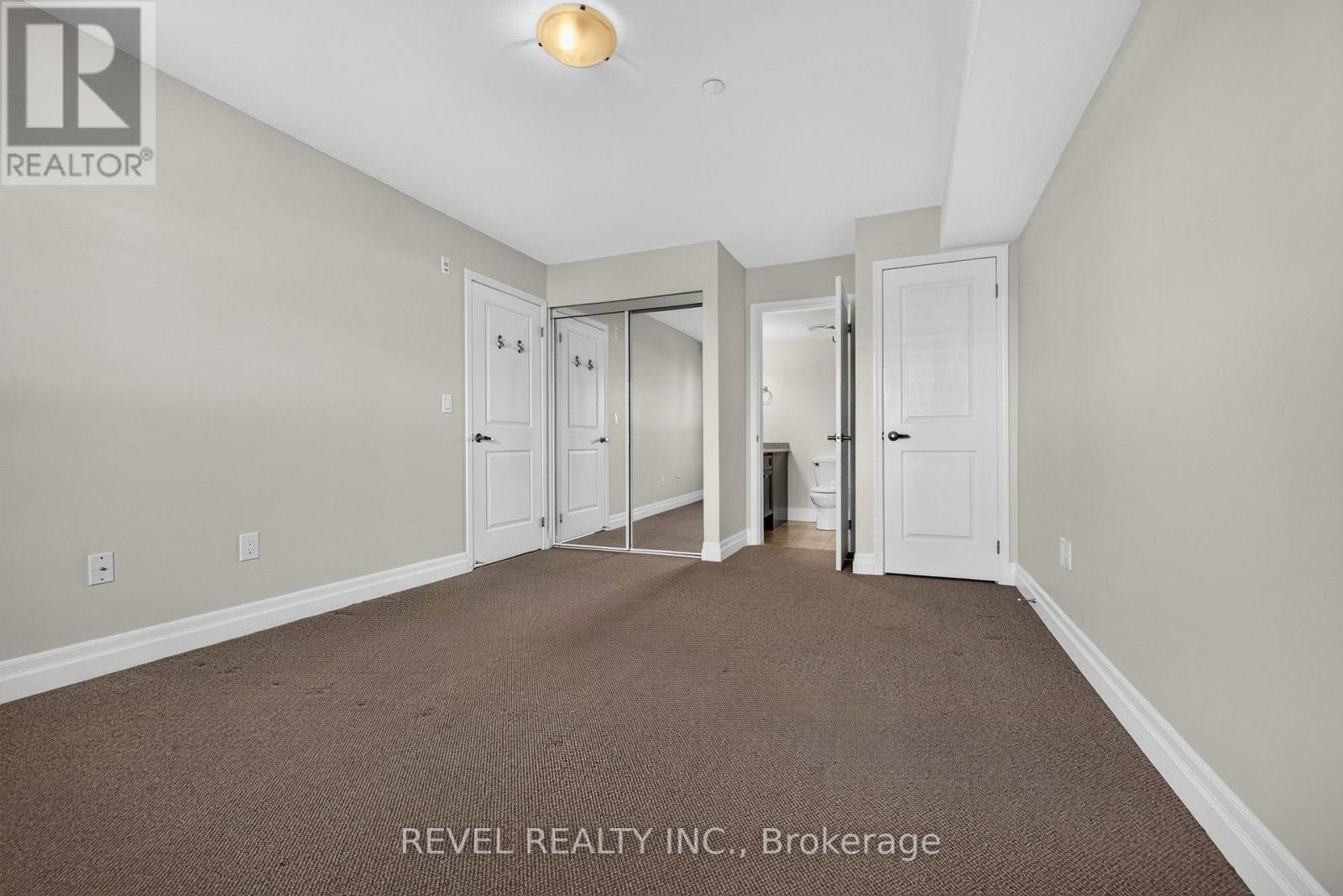 209 - 1045 Nadalin Heights Property Photo 18