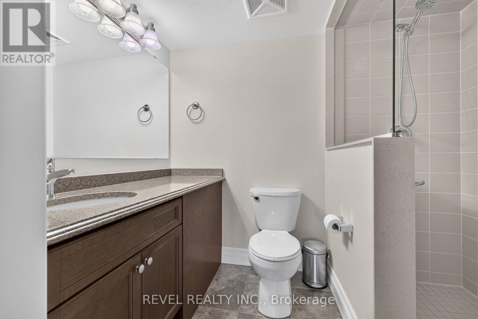 209 - 1045 Nadalin Heights Property Photo 19