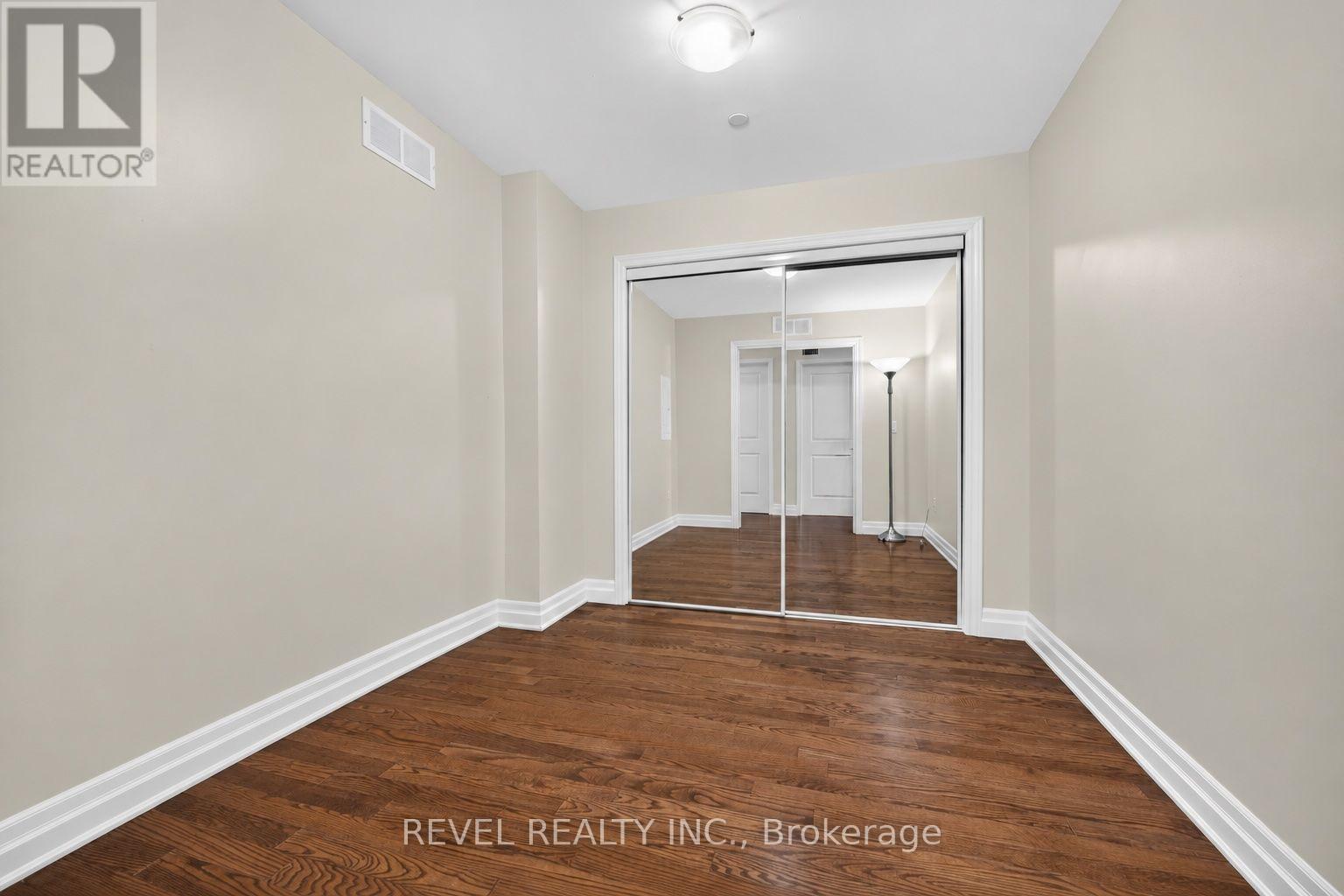 209 - 1045 Nadalin Heights Property Photo 23