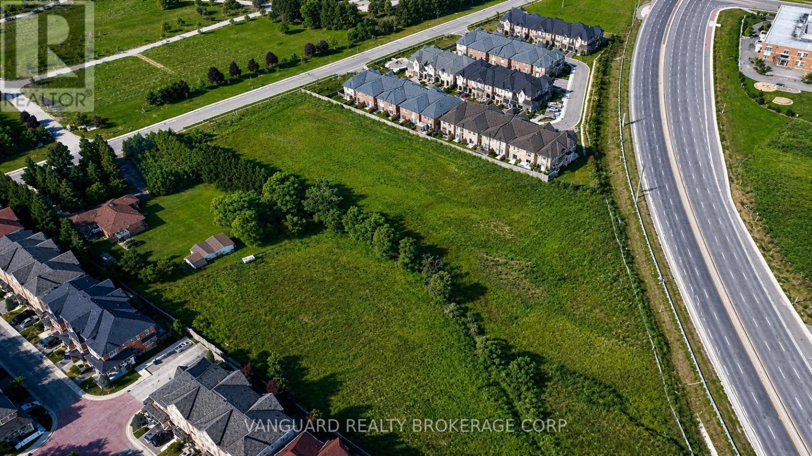 14 Chinguacousy Road Property Photo 7