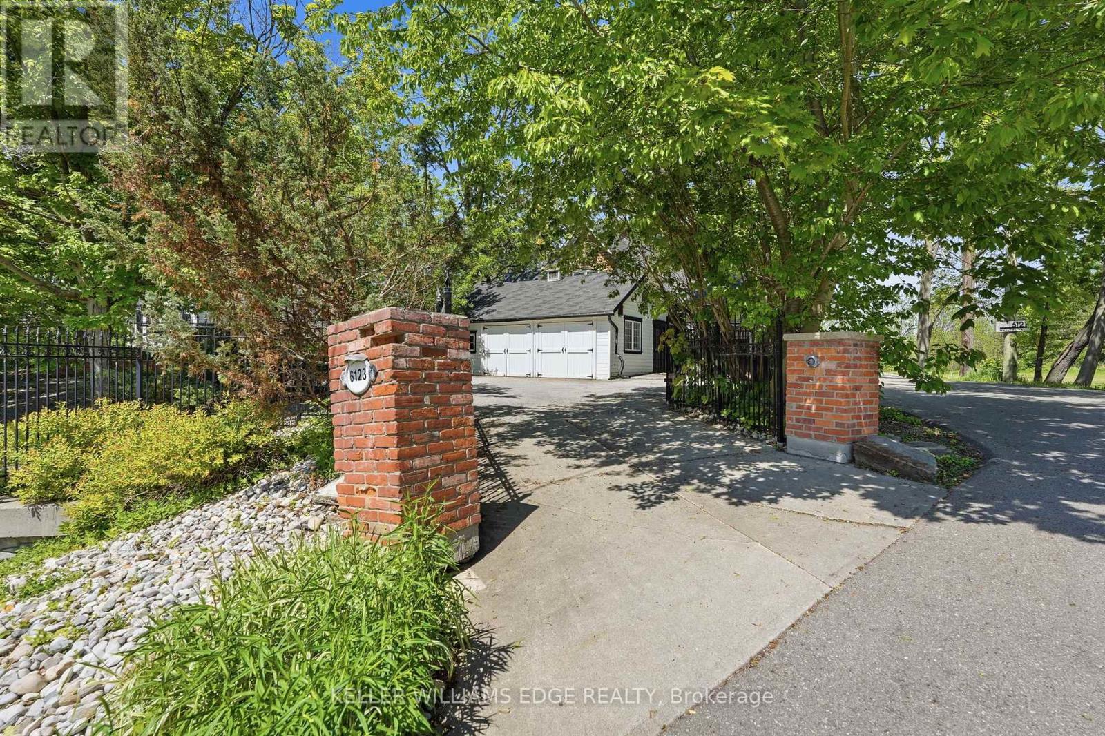 6123 Guelph Line Property Photo 4