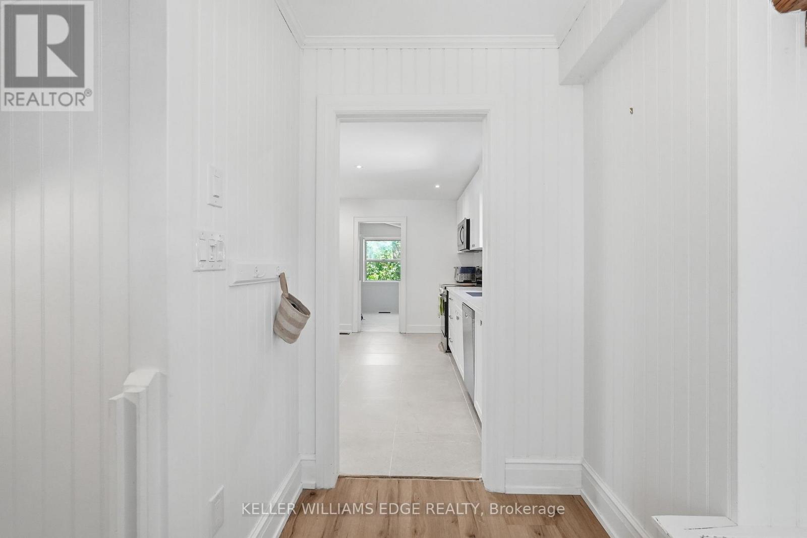 6123 Guelph Line Property Photo 9
