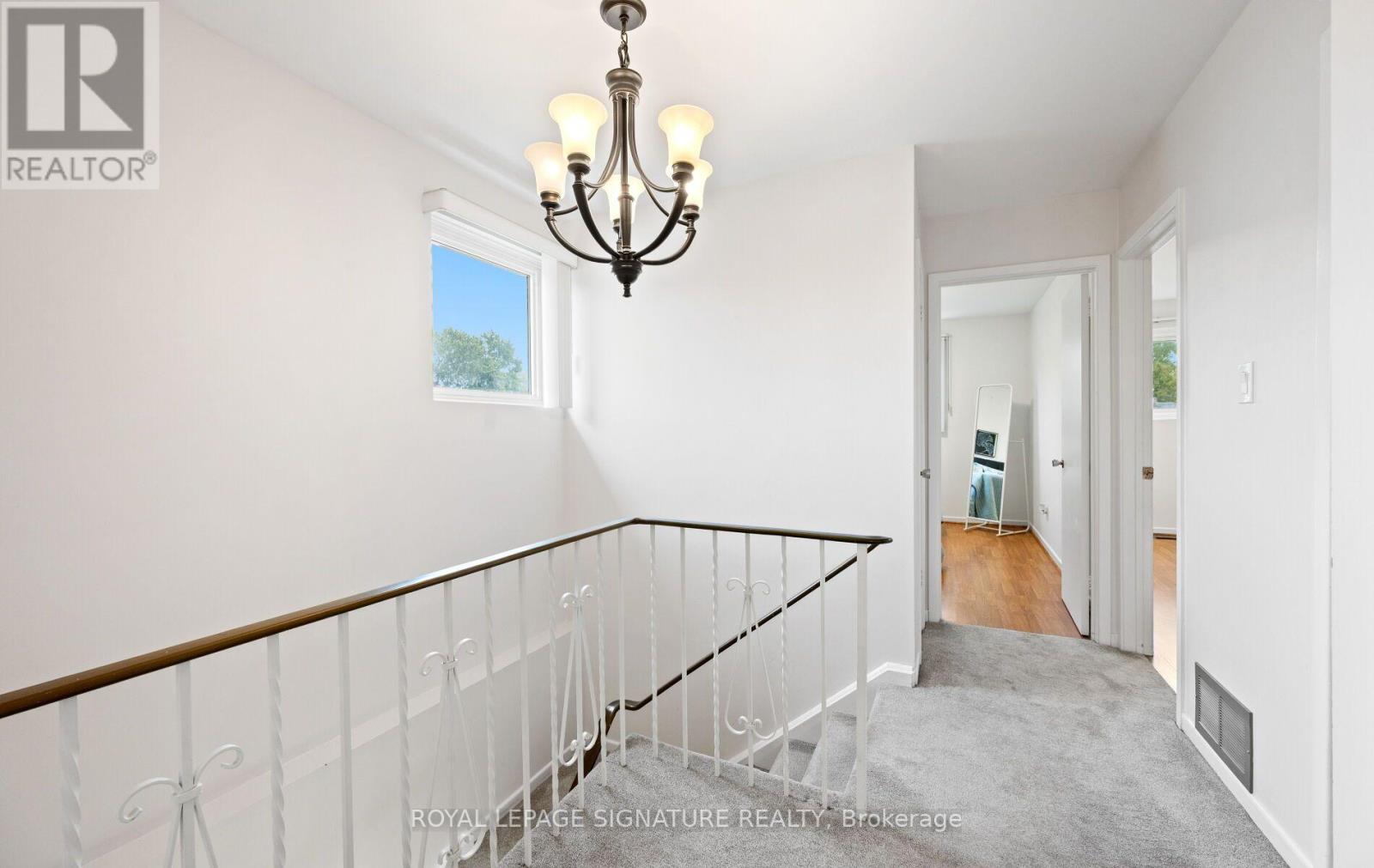783 Dodsworth Crescent Property Photo 19