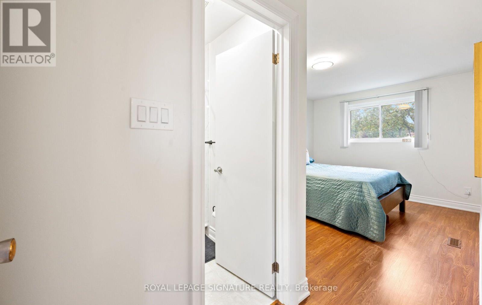 783 Dodsworth Crescent Property Photo 20