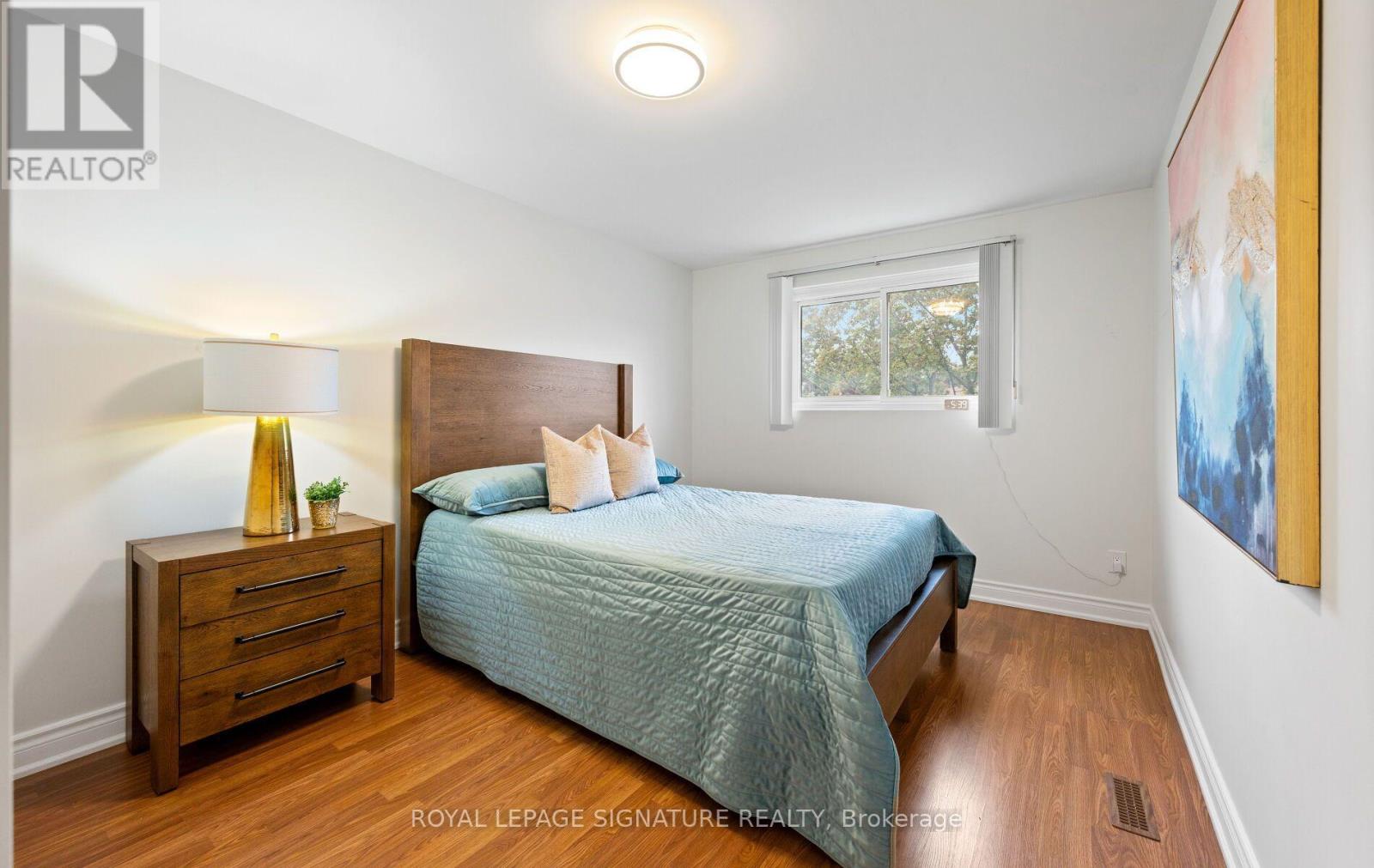 783 Dodsworth Crescent Property Photo 21