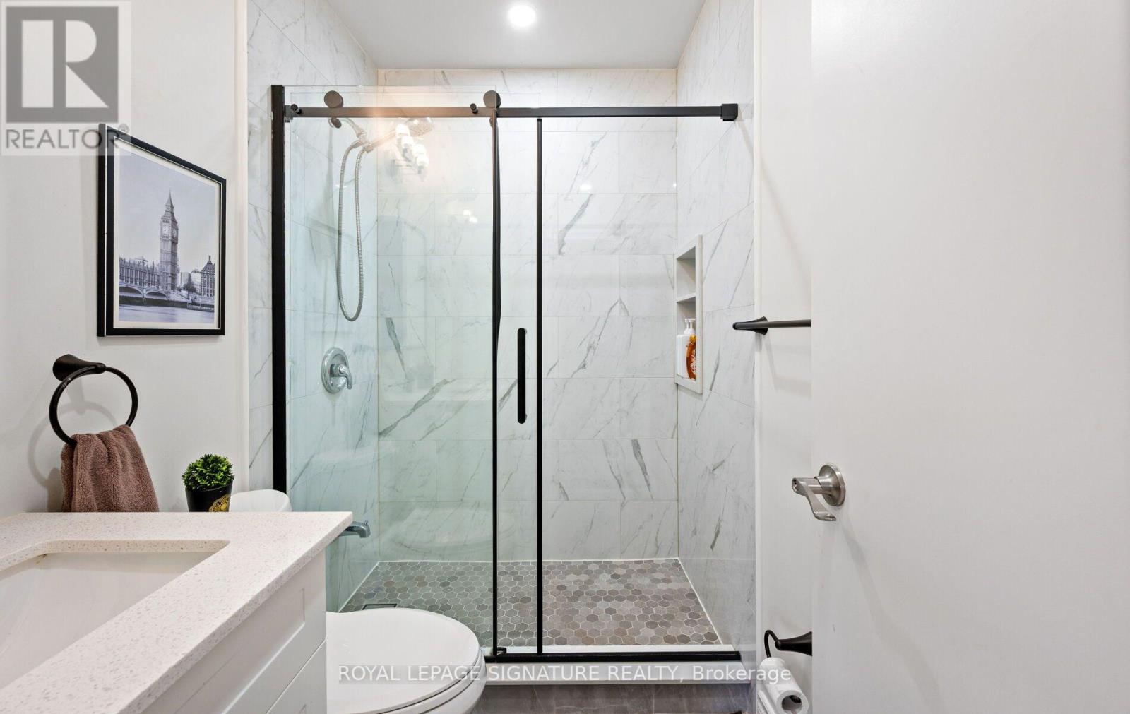 783 Dodsworth Crescent Property Photo 23
