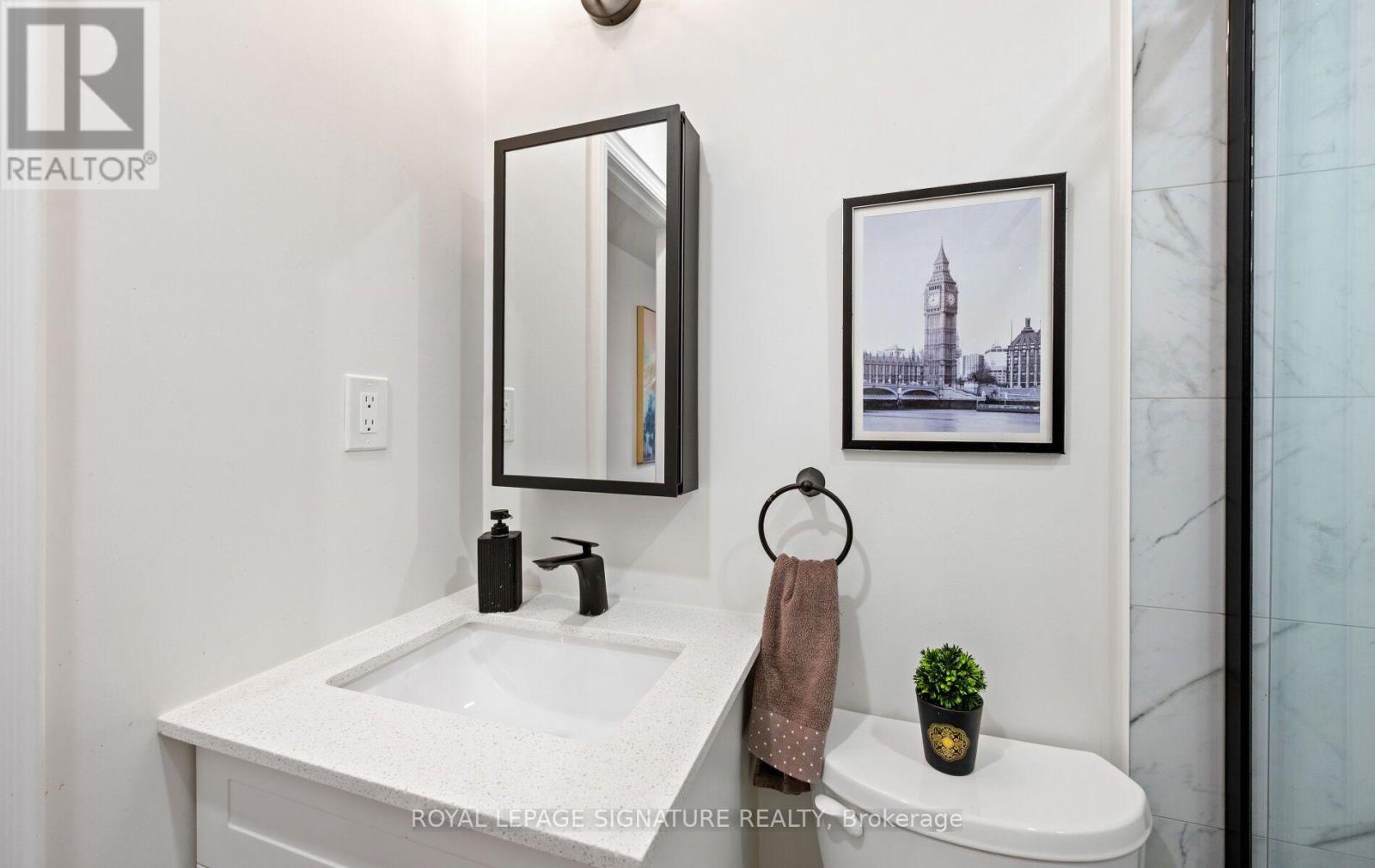 783 Dodsworth Crescent Property Photo 24