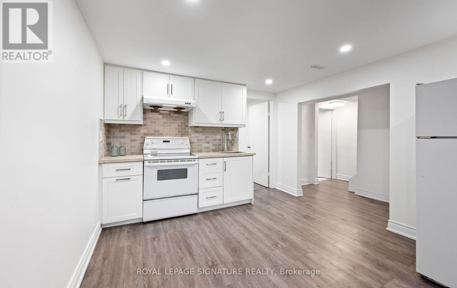783 Dodsworth Crescent Property Photo 39