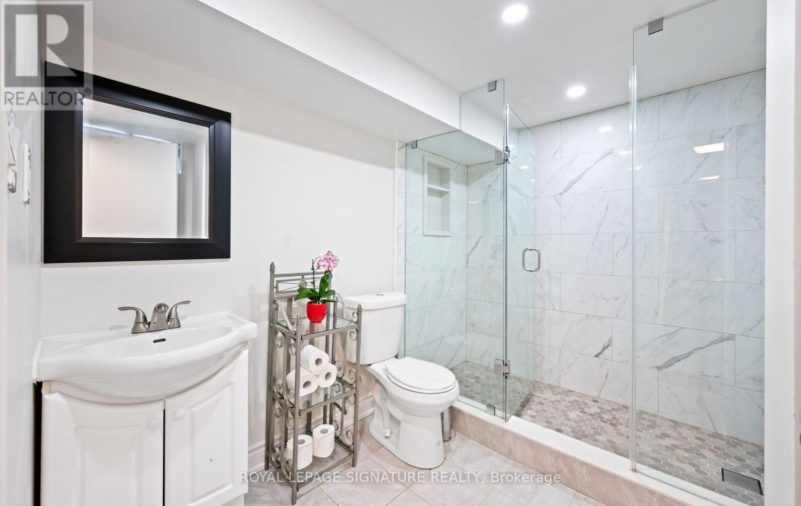 783 Dodsworth Crescent Property Photo 43