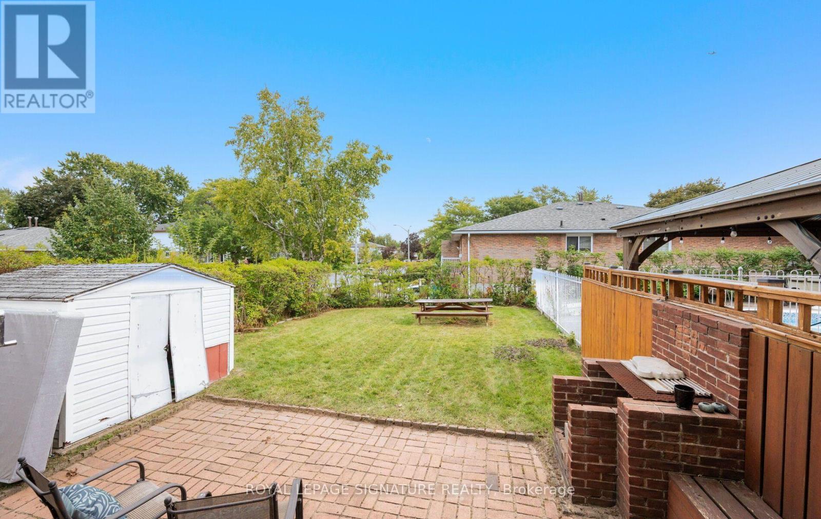 783 Dodsworth Crescent Property Photo 45