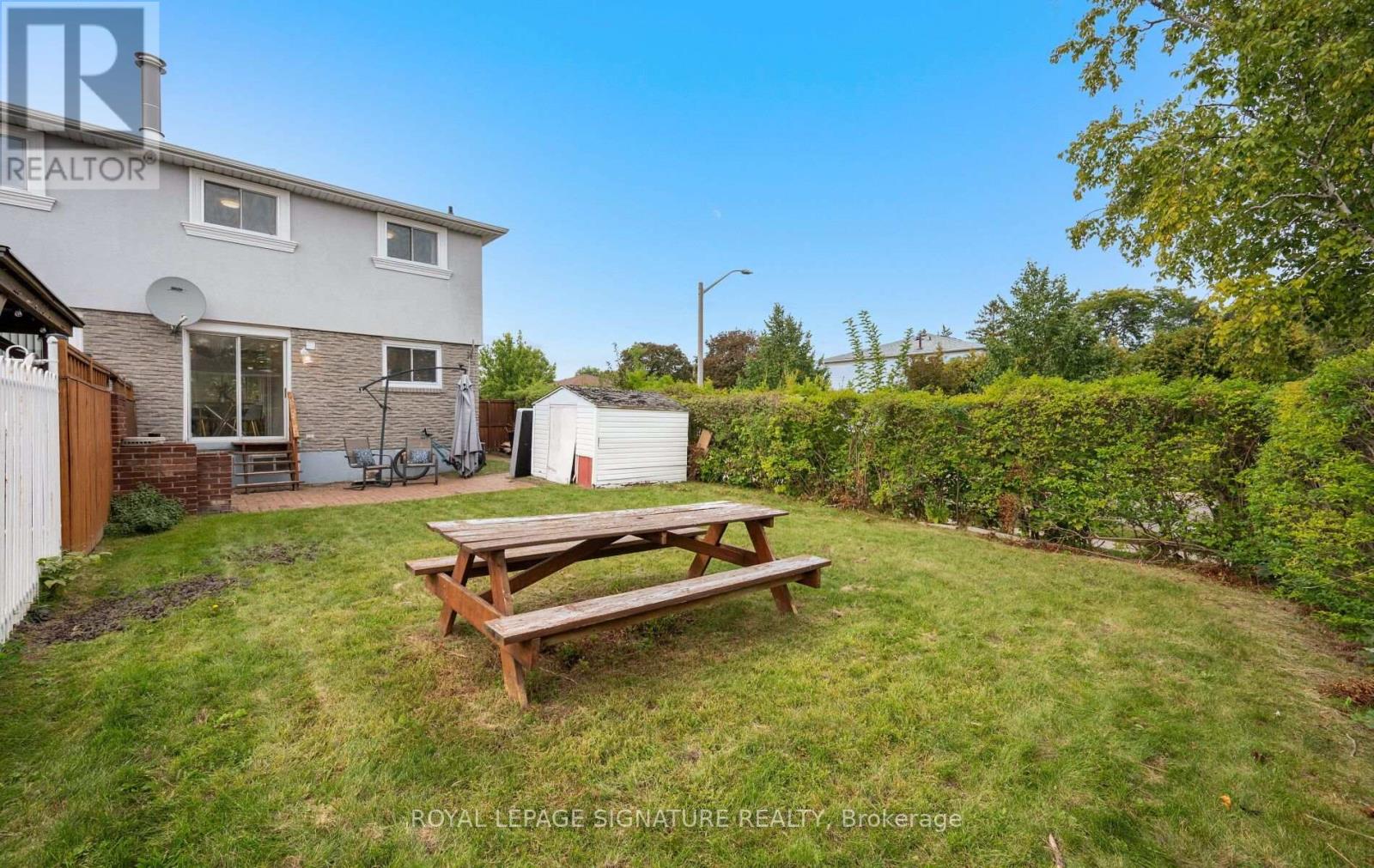 783 Dodsworth Crescent Property Photo 46