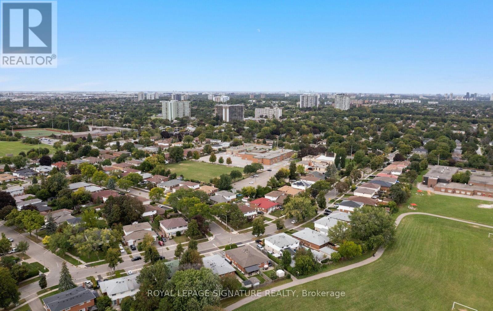 783 Dodsworth Crescent Property Photo 49