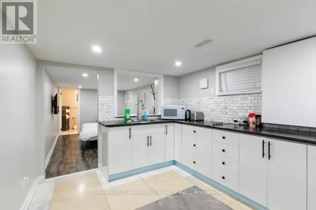 Bsmt - 112 Springhurst Avenue Property Photo 7