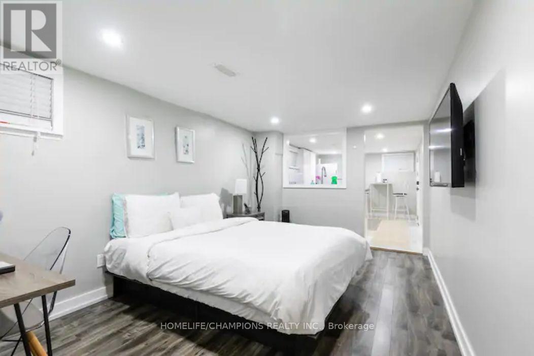 Bsmt - 112 Springhurst Avenue Property Photo 15