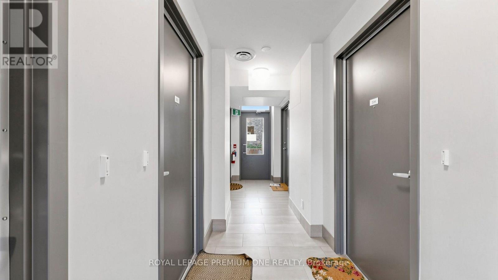 203 - 441 Jane Street Property Photo 5