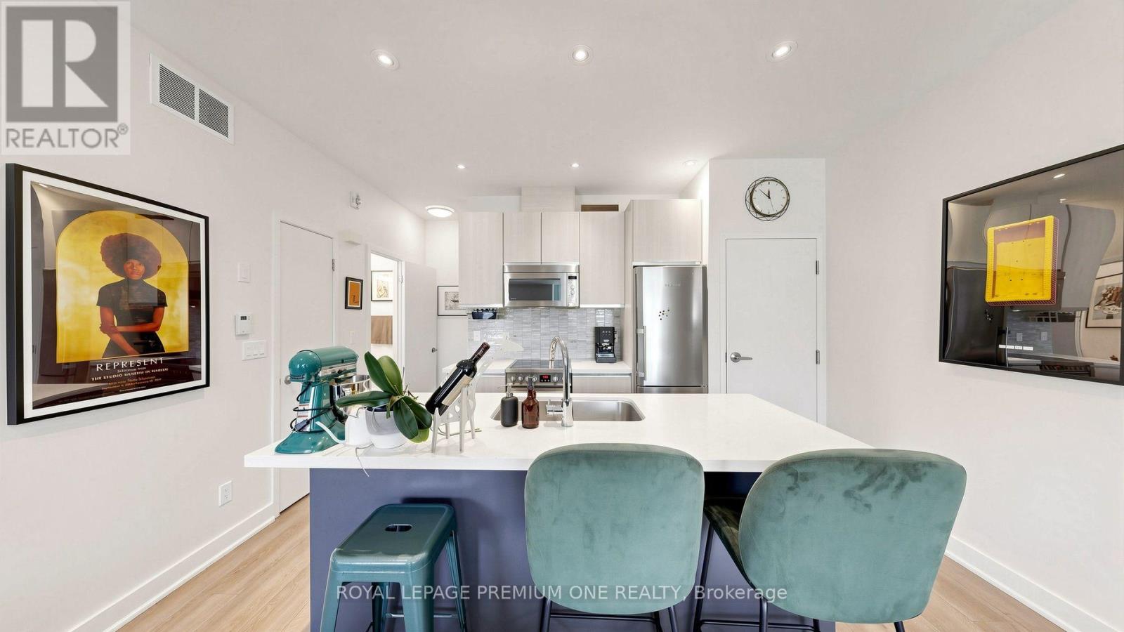 203 - 441 Jane Street Property Photo 7