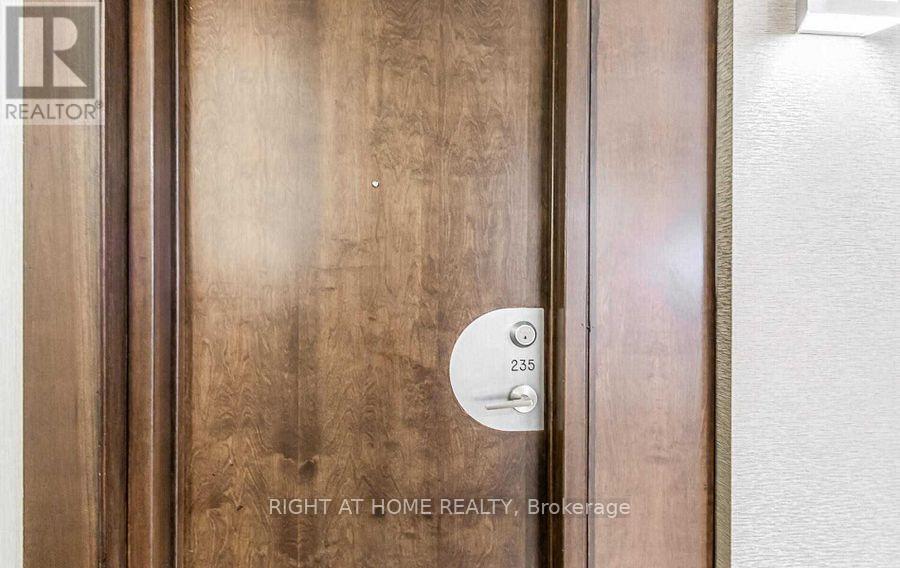235 - 3888 Duke Of York Boulevard Property Photo 6
