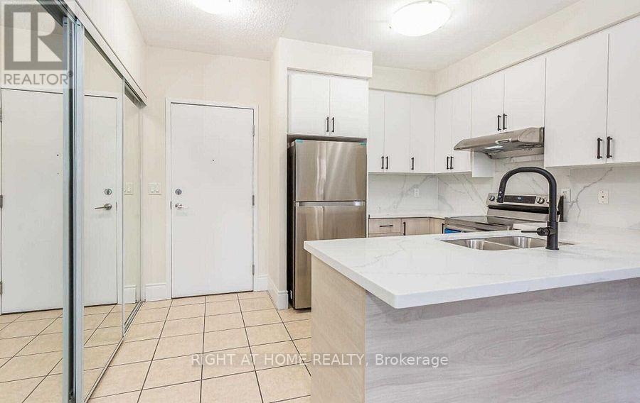 235 - 3888 Duke Of York Boulevard Property Photo 7