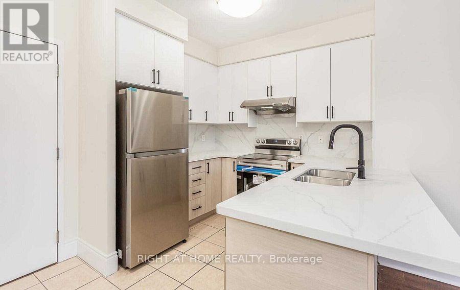 235 - 3888 Duke Of York Boulevard Property Photo 14