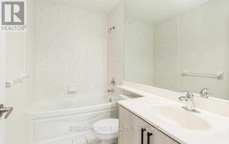 235 - 3888 Duke Of York Boulevard Property Photo 18