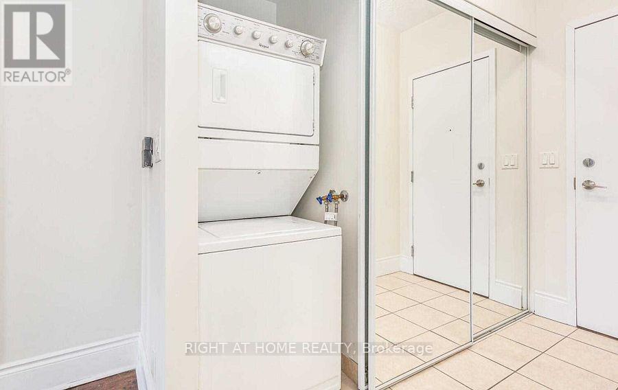 235 - 3888 Duke Of York Boulevard Property Photo 23
