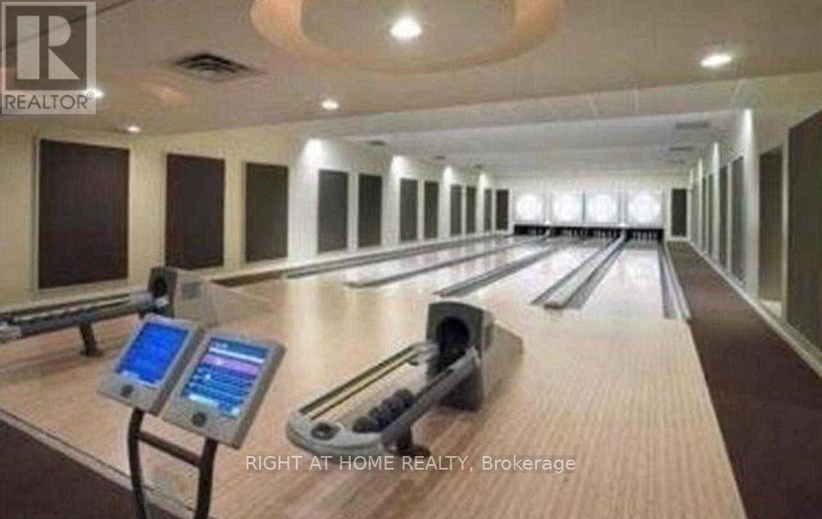 235 - 3888 Duke Of York Boulevard Property Photo 32