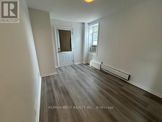 B - 88 Uxbridge Avenue Property Photo 5