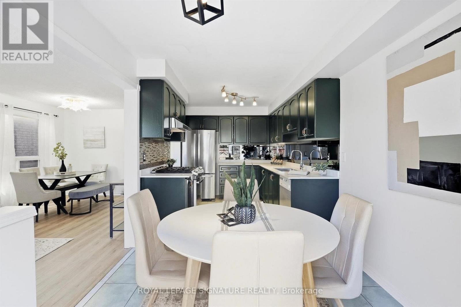 106 Heartleaf Crescent Property Photo 15
