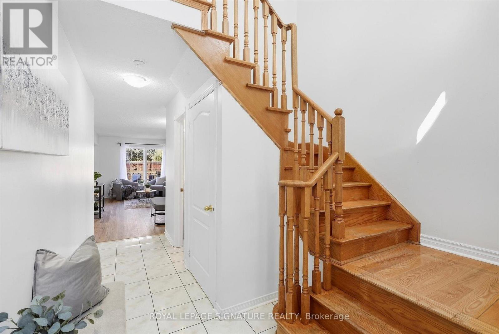 106 Heartleaf Crescent Property Photo 16