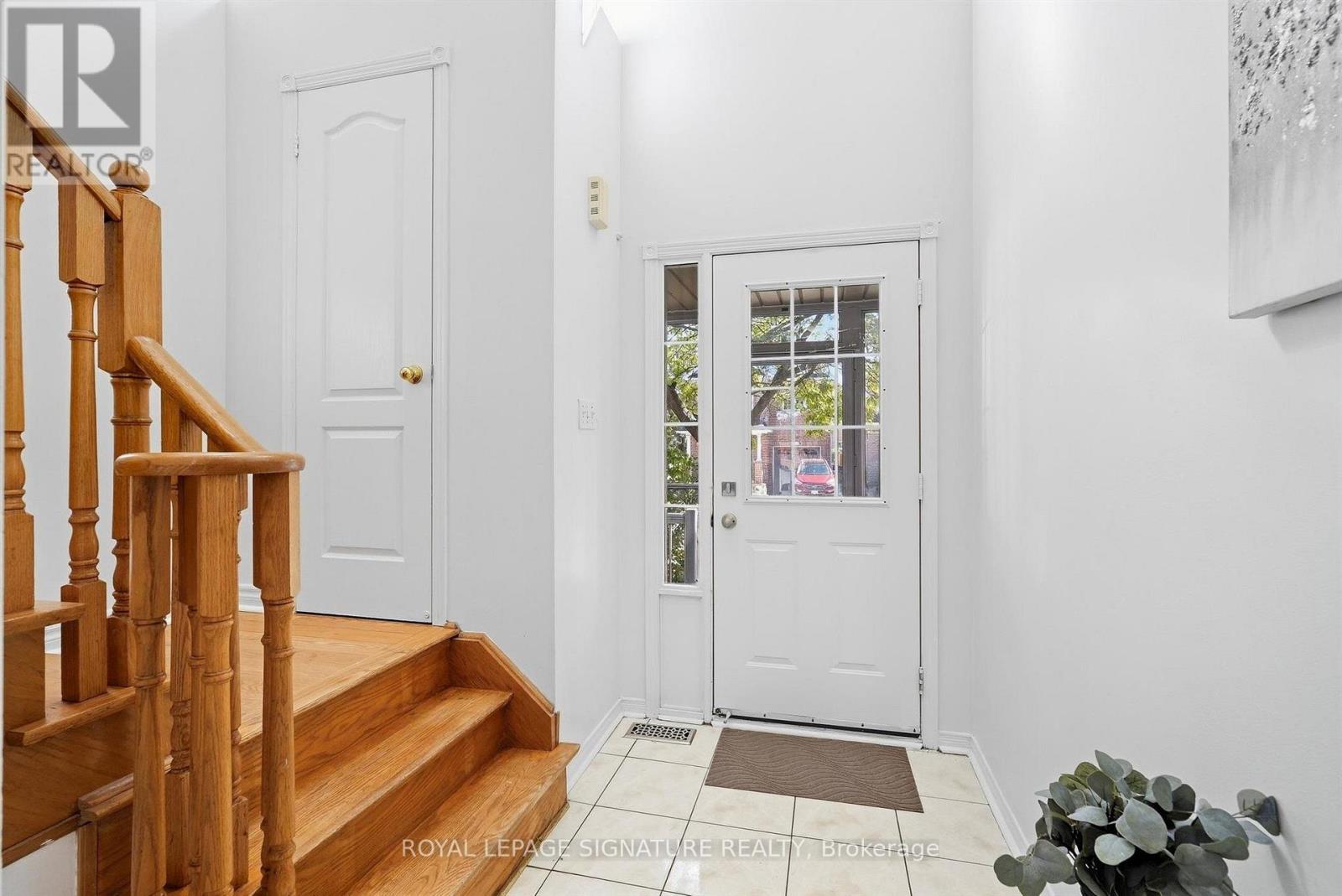 106 Heartleaf Crescent Property Photo 17