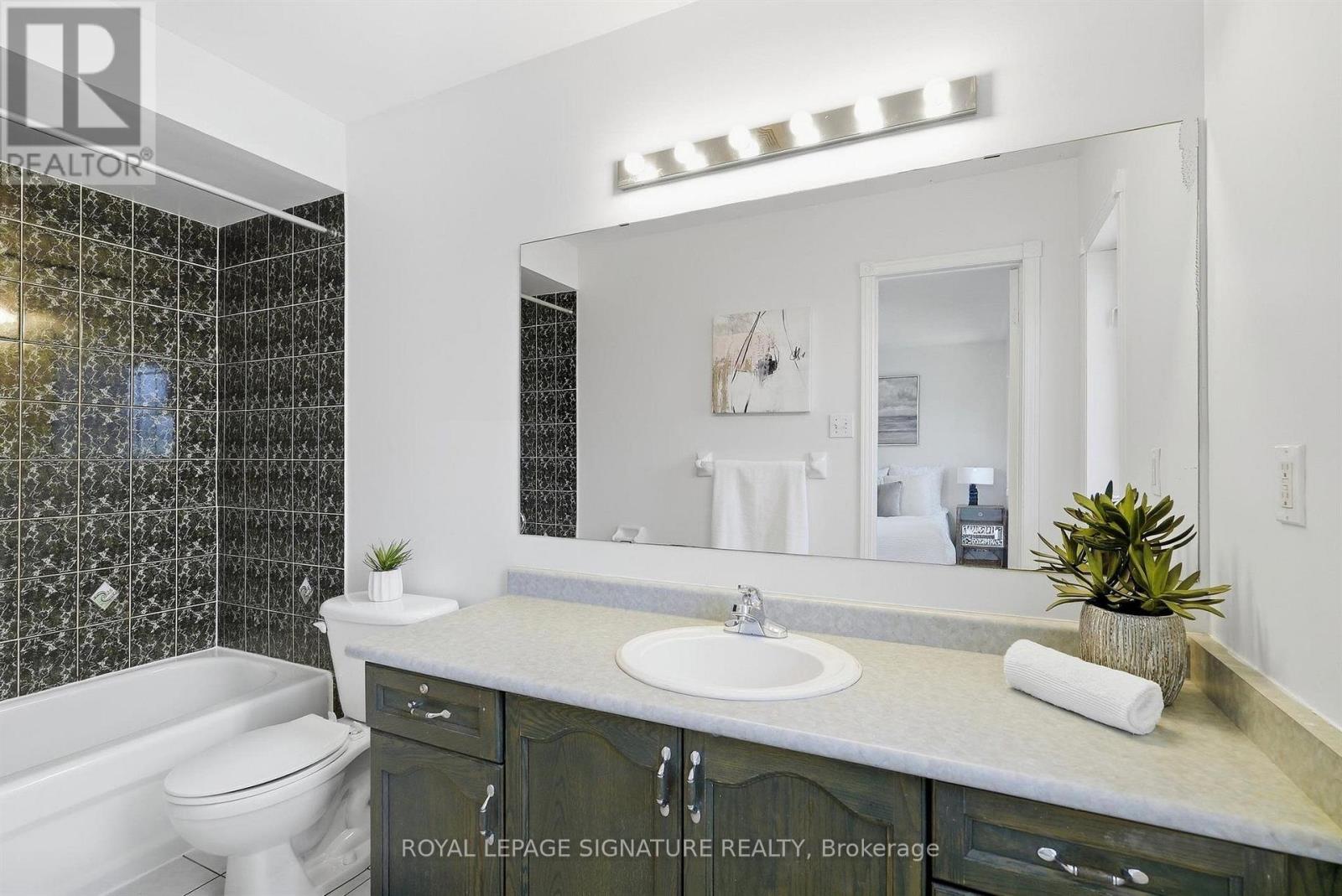 106 Heartleaf Crescent Property Photo 23