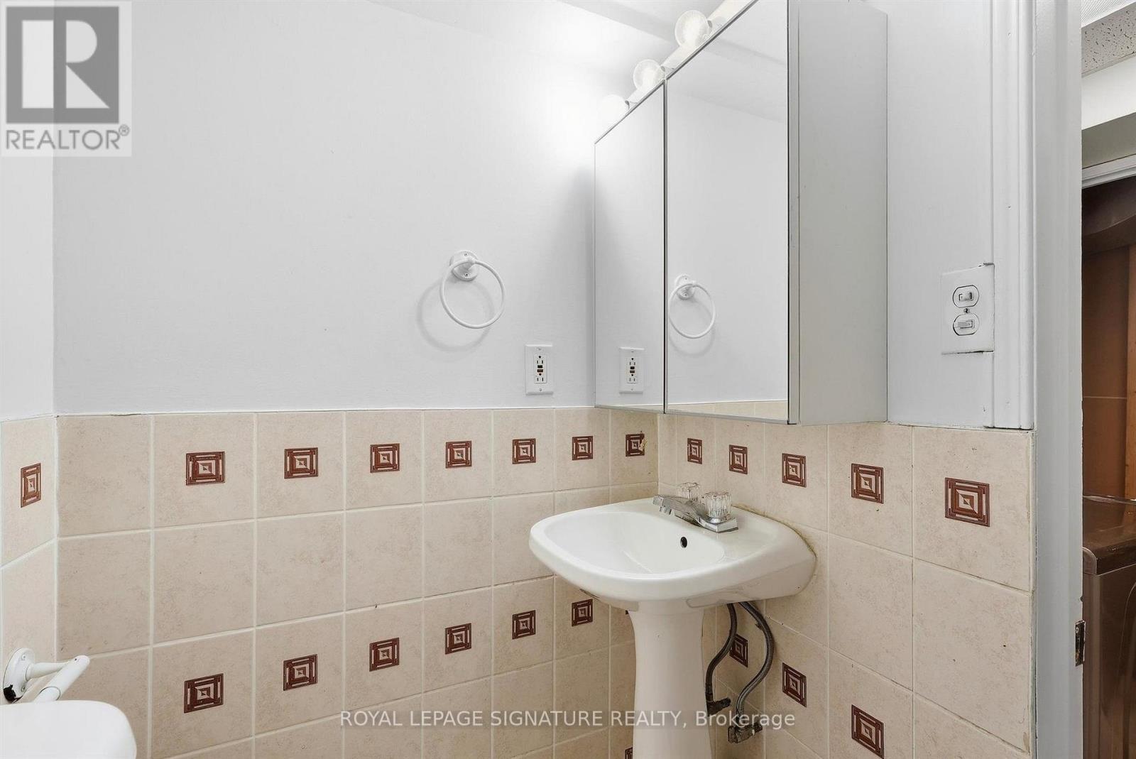 106 Heartleaf Crescent Property Photo 39