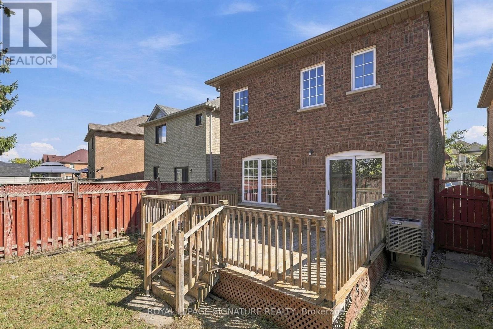 106 Heartleaf Crescent Property Photo 42