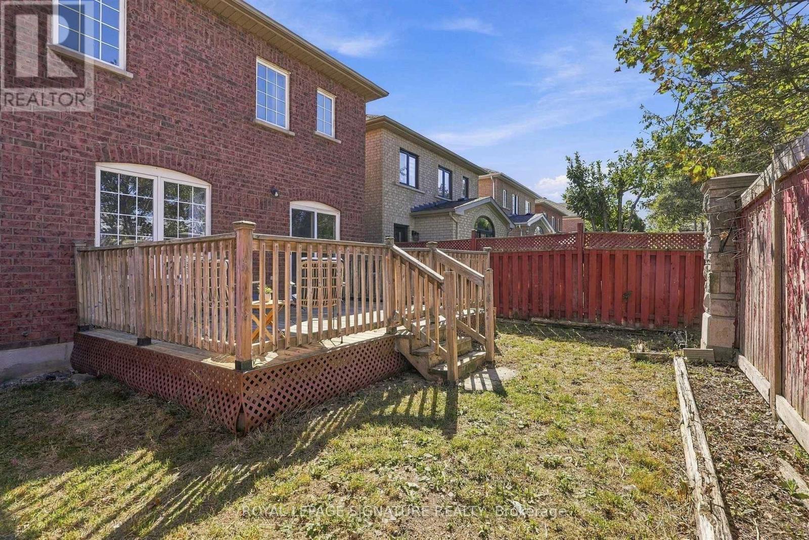 106 Heartleaf Crescent Property Photo 43