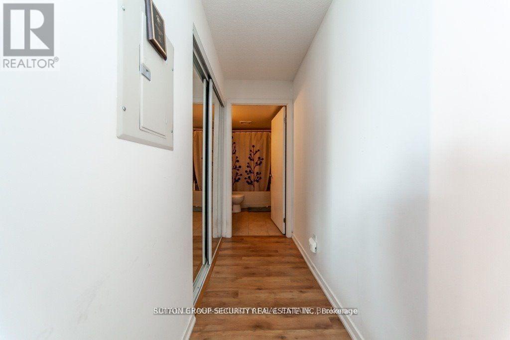610 - 38 Joe Shuster Way Property Photo 1