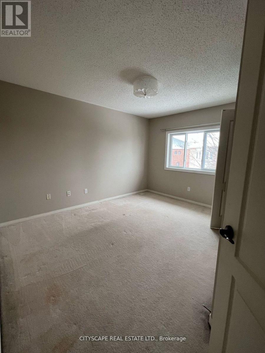 5436 Blue Spruce Avenue Property Photo 5