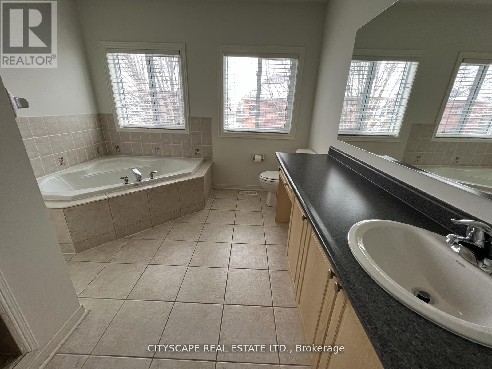 5436 Blue Spruce Avenue Property Photo 10