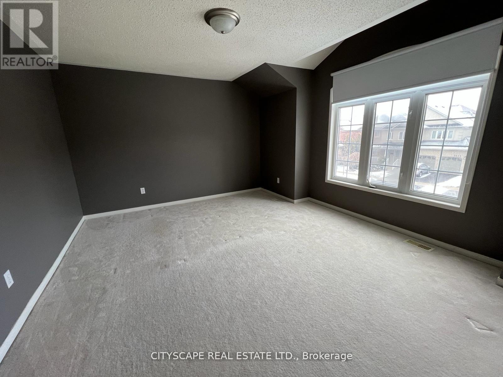 5436 Blue Spruce Avenue Property Photo 14