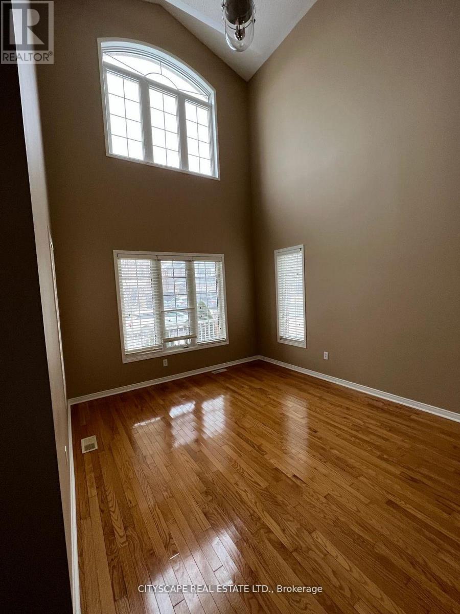 5436 Blue Spruce Avenue Property Photo 22