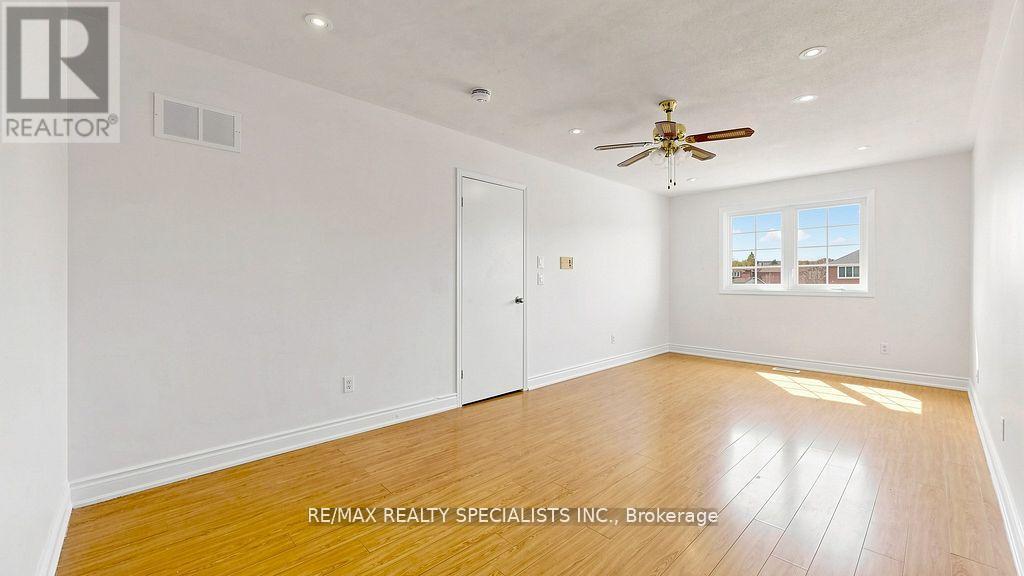 59 Sunforest Drive Property Photo 45