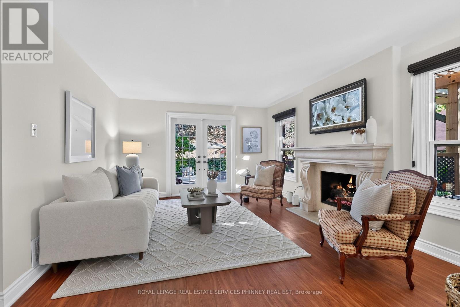 1572 Flamborough Circle Property Photo 12
